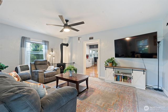 212 W 6th Street, Centralia, WA 98531