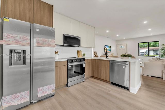 2651 Fletcher Court, Hollywood, FL 33020