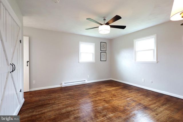 11 HEMLOCK DR, Port Matilda, PA 16870