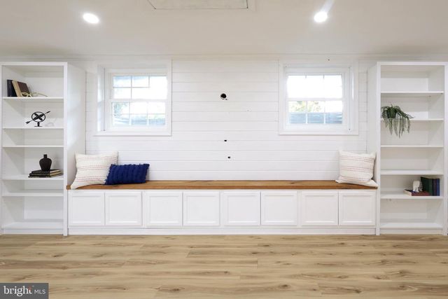 11 HEMLOCK DR, Port Matilda, PA 16870