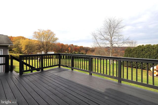 11 HEMLOCK DR, Port Matilda, PA 16870