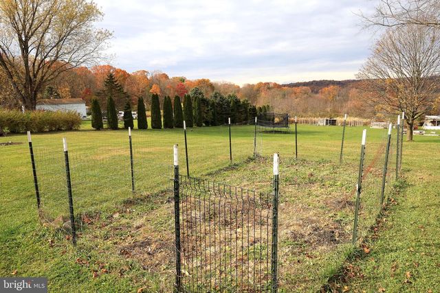 11 HEMLOCK DR, Port Matilda, PA 16870