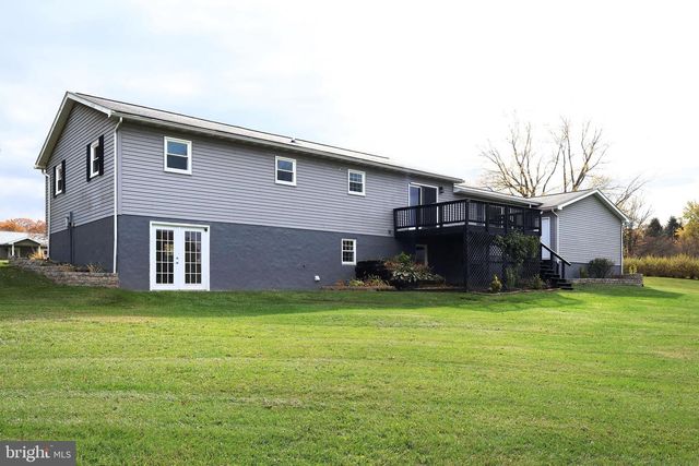 11 HEMLOCK DR, Port Matilda, PA 16870