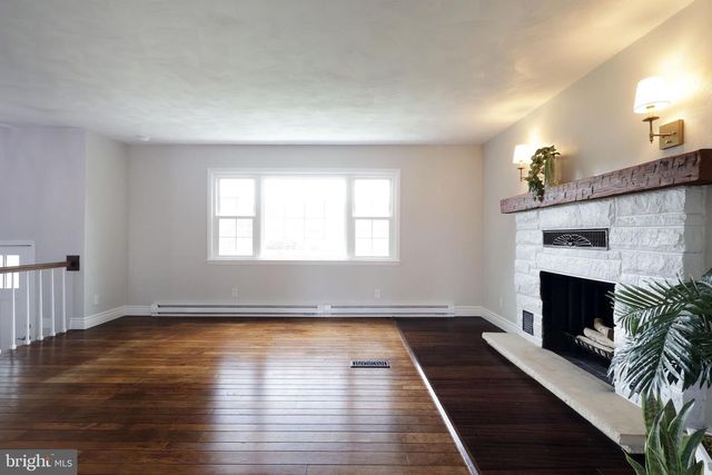 11 HEMLOCK DR, Port Matilda, PA 16870