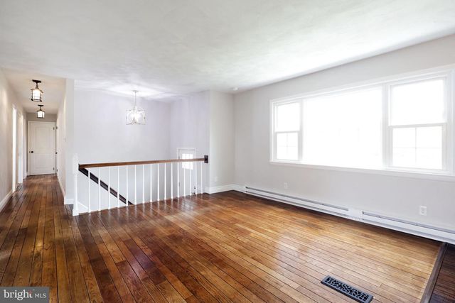 11 HEMLOCK DR, Port Matilda, PA 16870