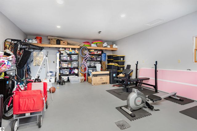 330 W Broomfield Road, Mt Pleasant, MI 48858