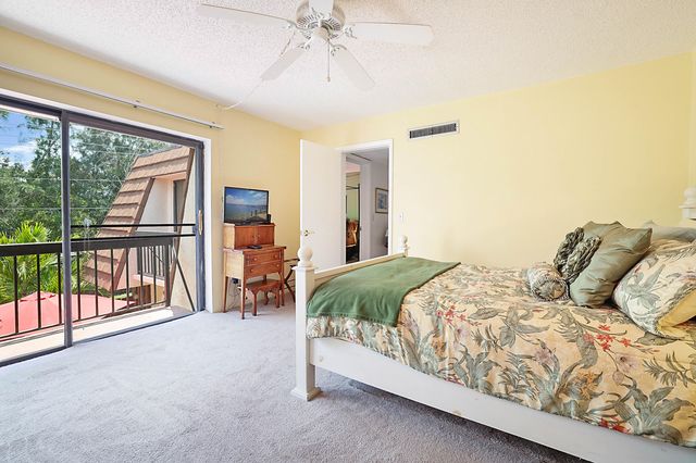 825 Center Street 11c, Jupiter, FL 33458