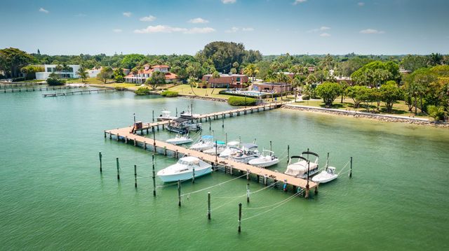 825 Center Street 11c, Jupiter, FL 33458