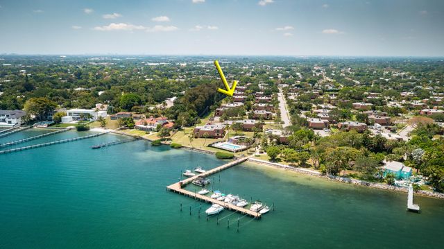 825 Center Street 11c, Jupiter, FL 33458