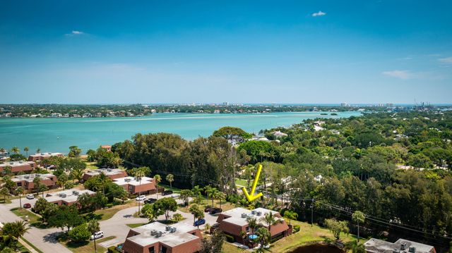 825 Center Street 11c, Jupiter, FL 33458