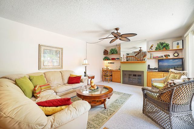 825 Center Street 11c, Jupiter, FL 33458