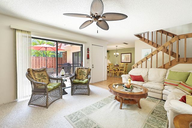 825 Center Street 11c, Jupiter, FL 33458