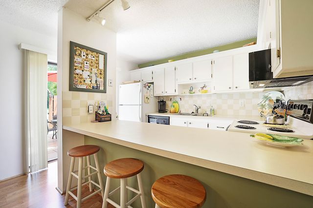 825 Center Street 11c, Jupiter, FL 33458