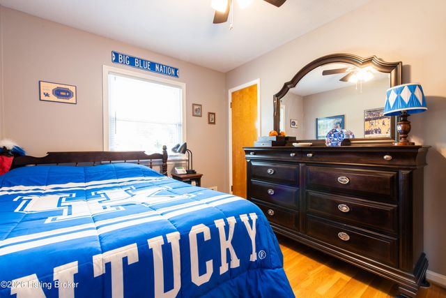 2602 Alps Rd, Louisville, KY 40216