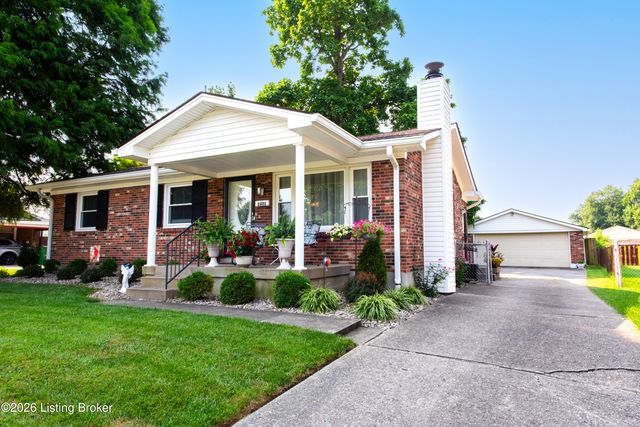 2602 Alps Rd, Louisville, KY 40216