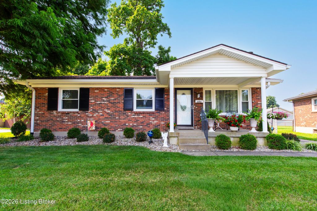 2602 Alps Rd, Louisville, KY 40216