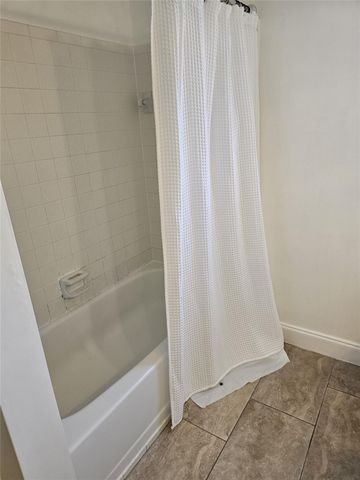 2050 Oleander Boulevard 10-105, Fort Pierce, FL 34950