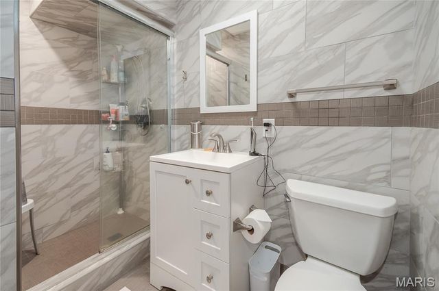 14 Tealwood Drive, Creve Coeur, MO 63141