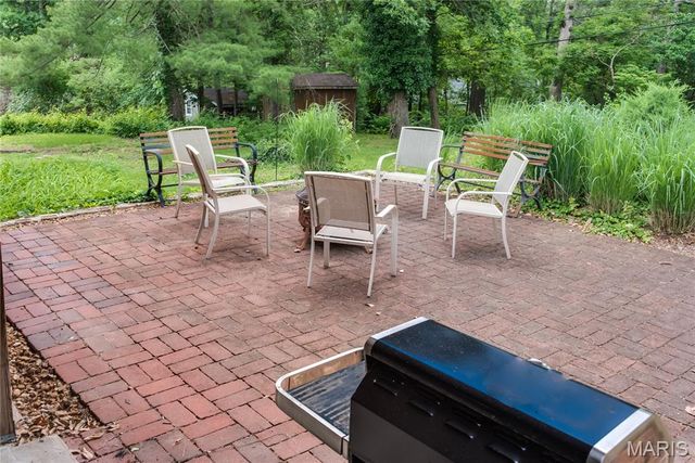 14 Tealwood Drive, Creve Coeur, MO 63141