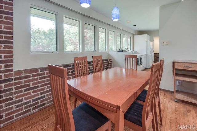 14 Tealwood Drive, Creve Coeur, MO 63141