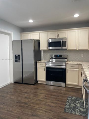 6132 Southard St, West Palm Beach, FL 33411