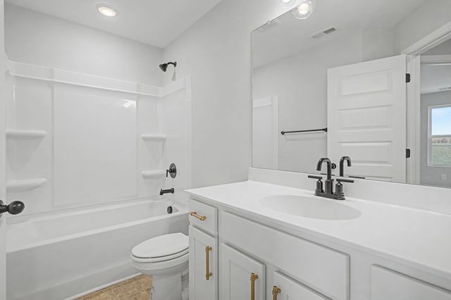 486 Bishop Blvd, Gallatin, TN 37066