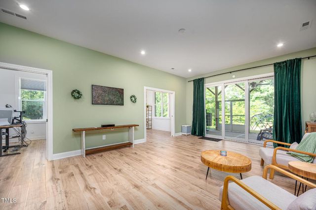 386 Monteith Drive, Chapel Hill, NC 27516