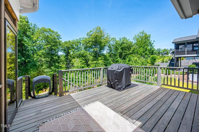 386 Monteith Drive, Chapel Hill, NC 27516