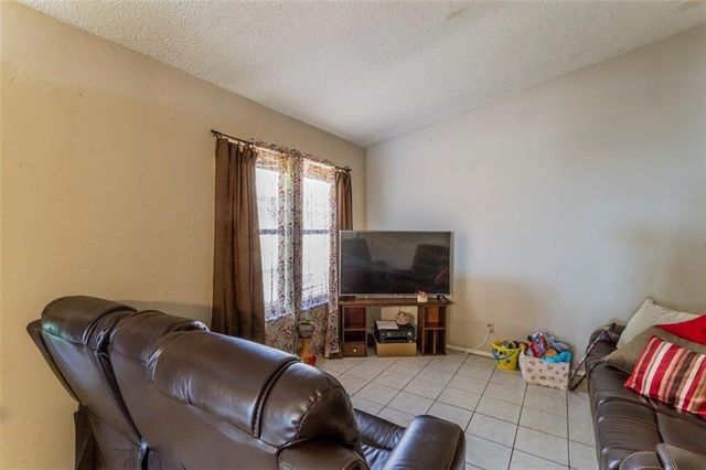 2104 Old West PL, Round Rock, TX 78681