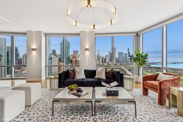 1211 S Prairie Avenue 2001, Chicago, IL 60605