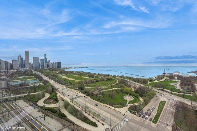 1211 S Prairie Avenue 2001, Chicago, IL 60605