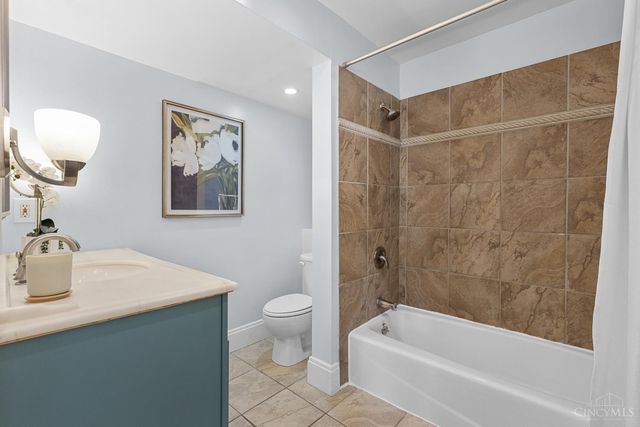 4019 Sherwood Avenue, Cincinnati, OH 45227