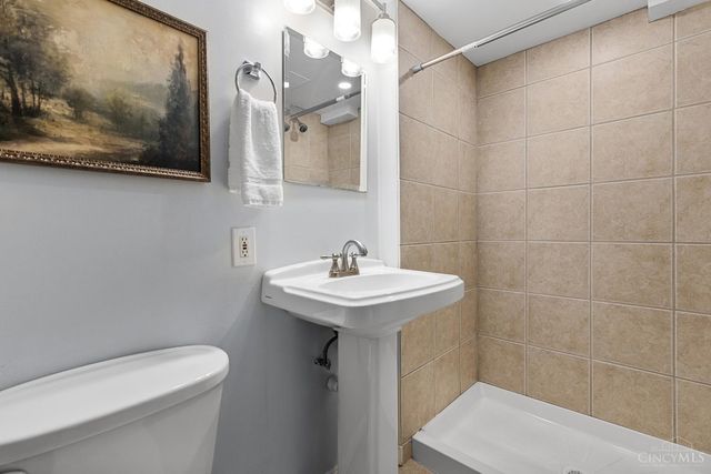4019 Sherwood Avenue, Cincinnati, OH 45227