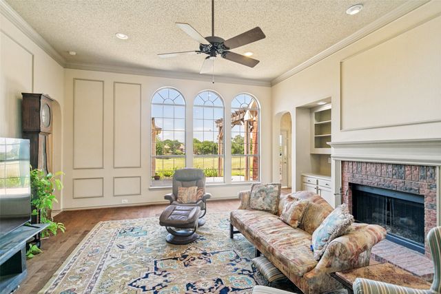 625 Palm Desert Drive, Garland, TX 75044