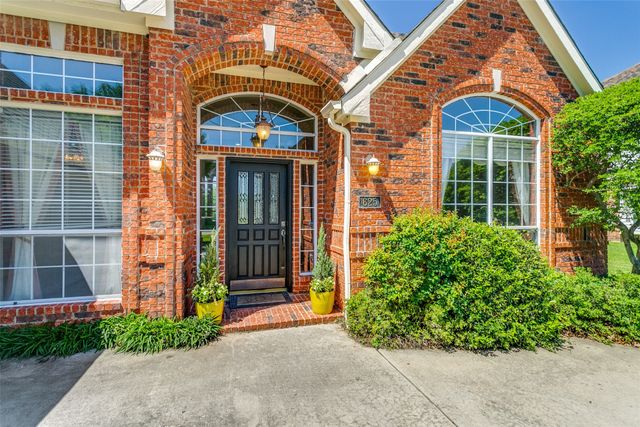 625 Palm Desert Drive, Garland, TX 75044