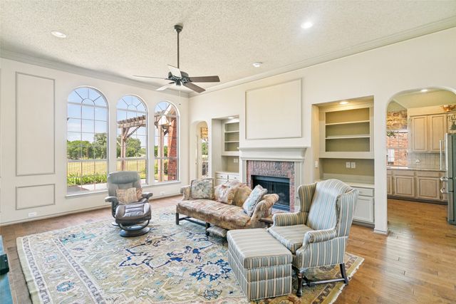 625 Palm Desert Drive, Garland, TX 75044