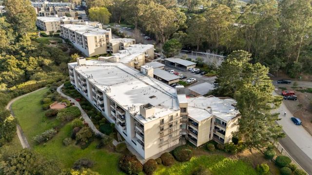 320 Vallejo Drive 30, Millbrae, CA 94030