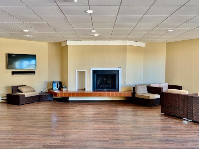 320 Vallejo Drive 30, Millbrae, CA 94030