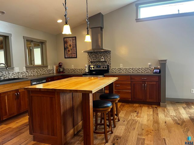 1100 Miah St Street, Harrisburg, SD 57032