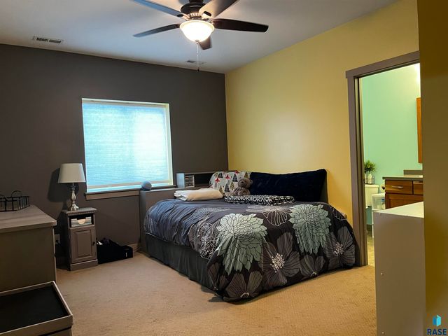 1100 Miah St Street, Harrisburg, SD 57032