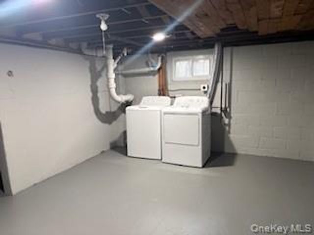 842 N Wellwood Avenue, Lindenhurst, NY 11757