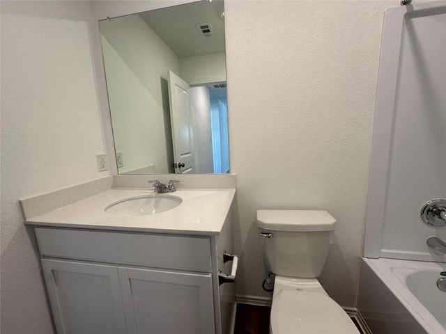 233 Magalia LN, Kyle, TX 78640