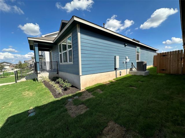 233 Magalia LN, Kyle, TX 78640