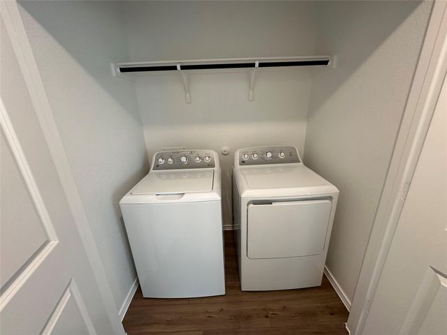 233 Magalia LN, Kyle, TX 78640