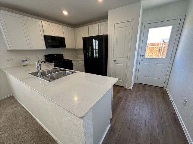 233 Magalia LN, Kyle, TX 78640