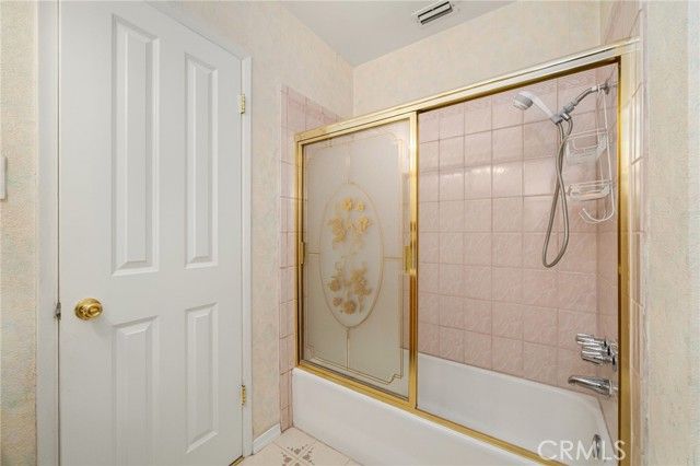 2353 Stanbridge Avenue, Long Beach, CA 90815