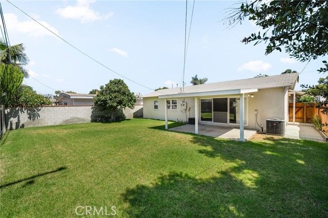2353 Stanbridge Avenue, Long Beach, CA 90815