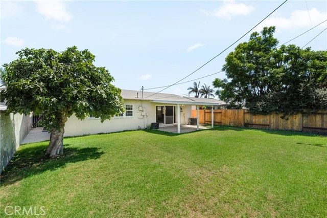 2353 Stanbridge Avenue, Long Beach, CA 90815