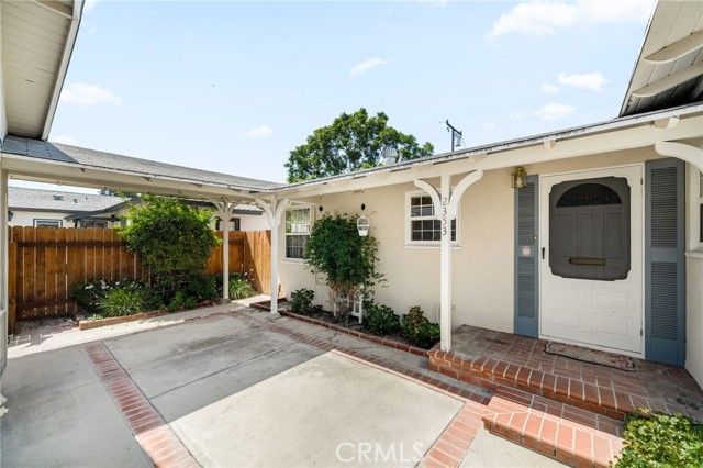 2353 Stanbridge Avenue, Long Beach, CA 90815