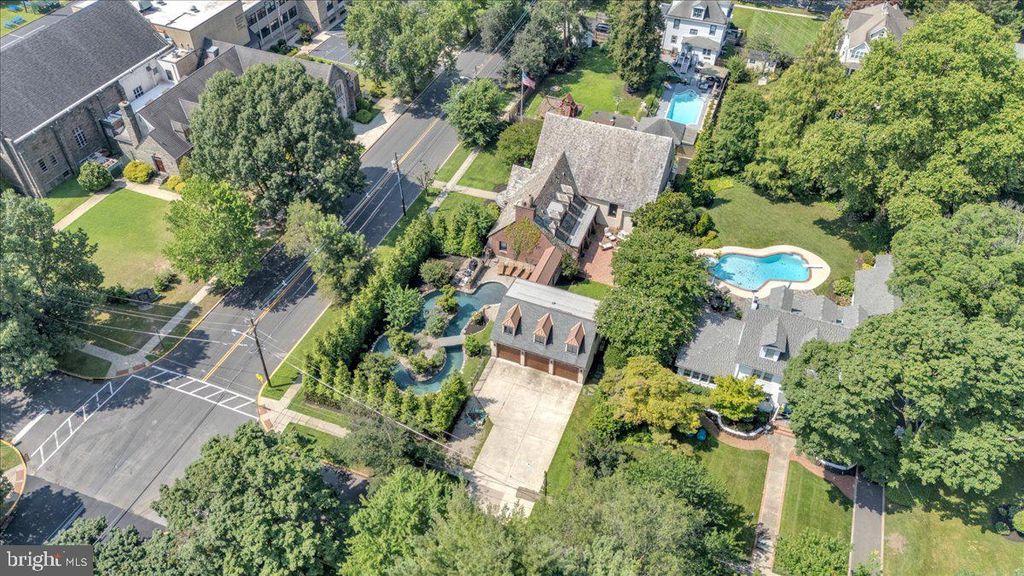 301 STATION AVE, Haddon Heights, NJ 08035